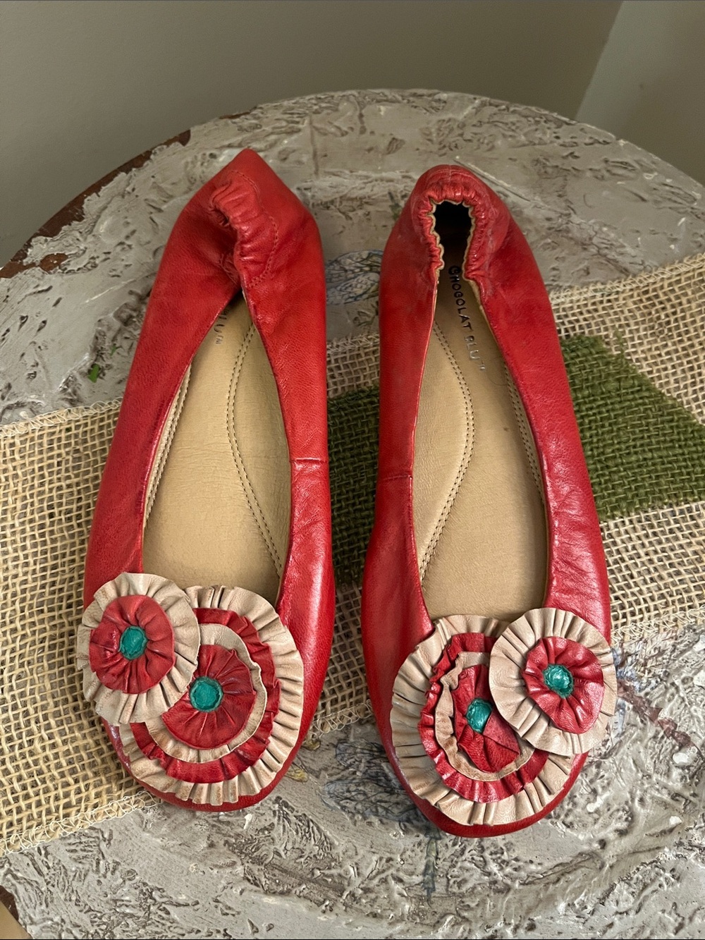 Red flats - Picture 2 of 5